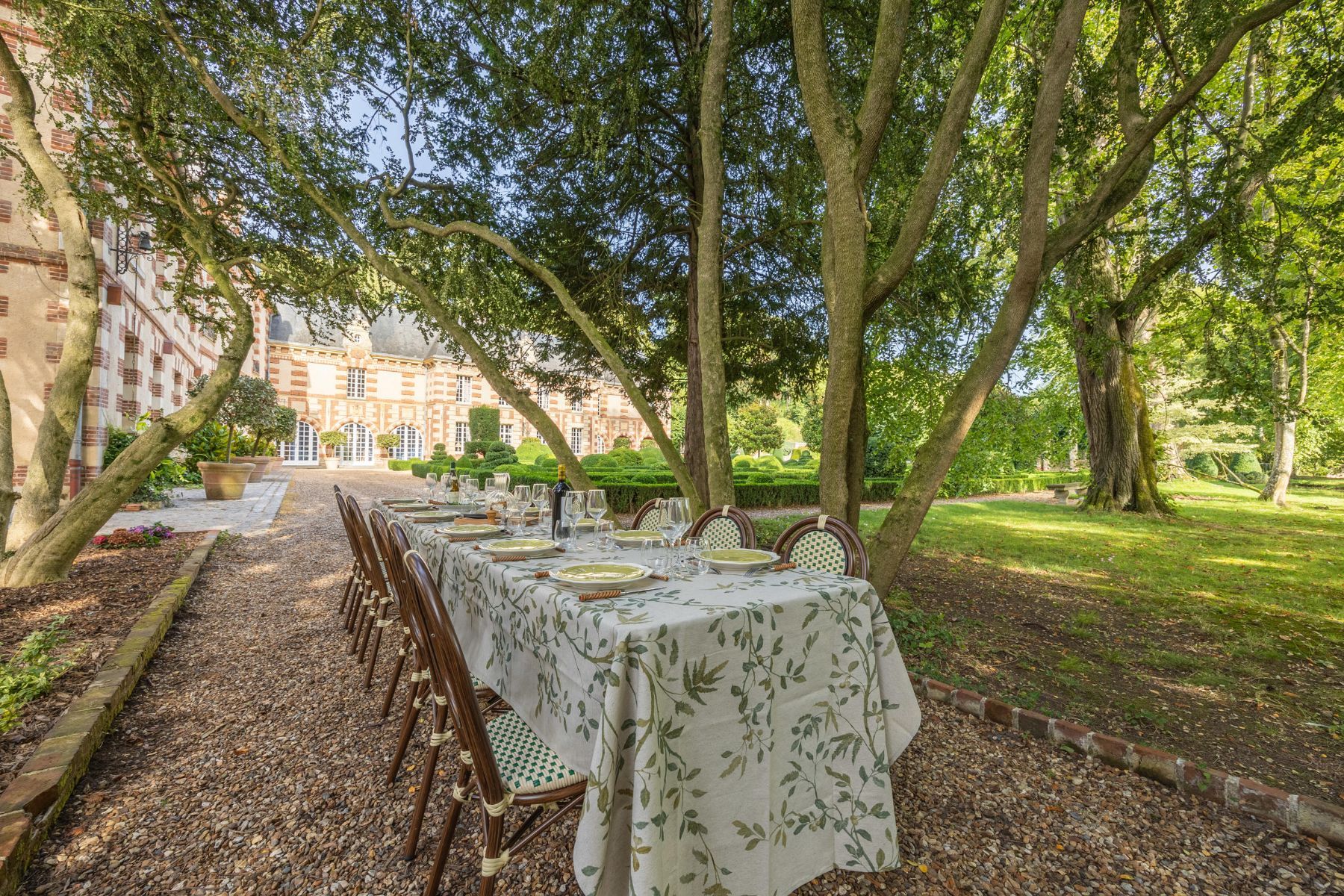 Chateau Lyons la Foret villa photo.
